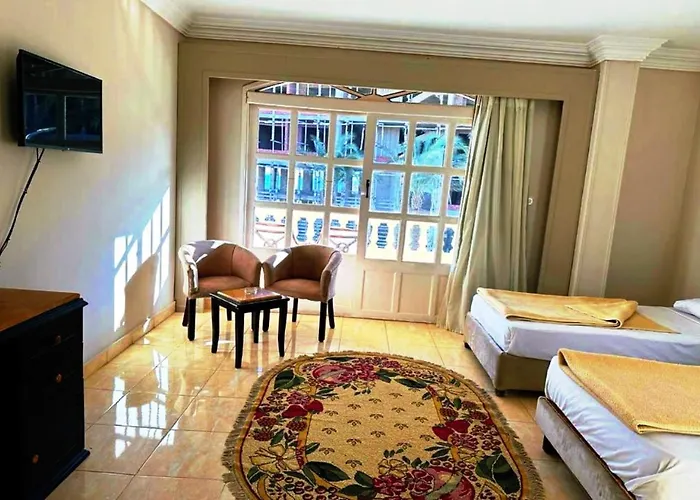 Davinci Family Hotel 3*