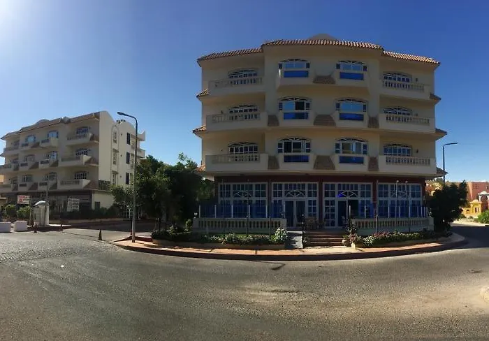 Davinci Family Hotel 3*